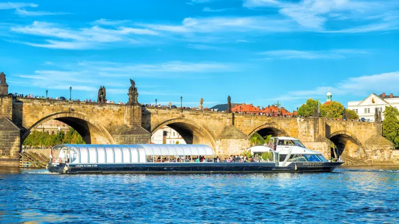 Loď Bohemia Rhapsody č. 6