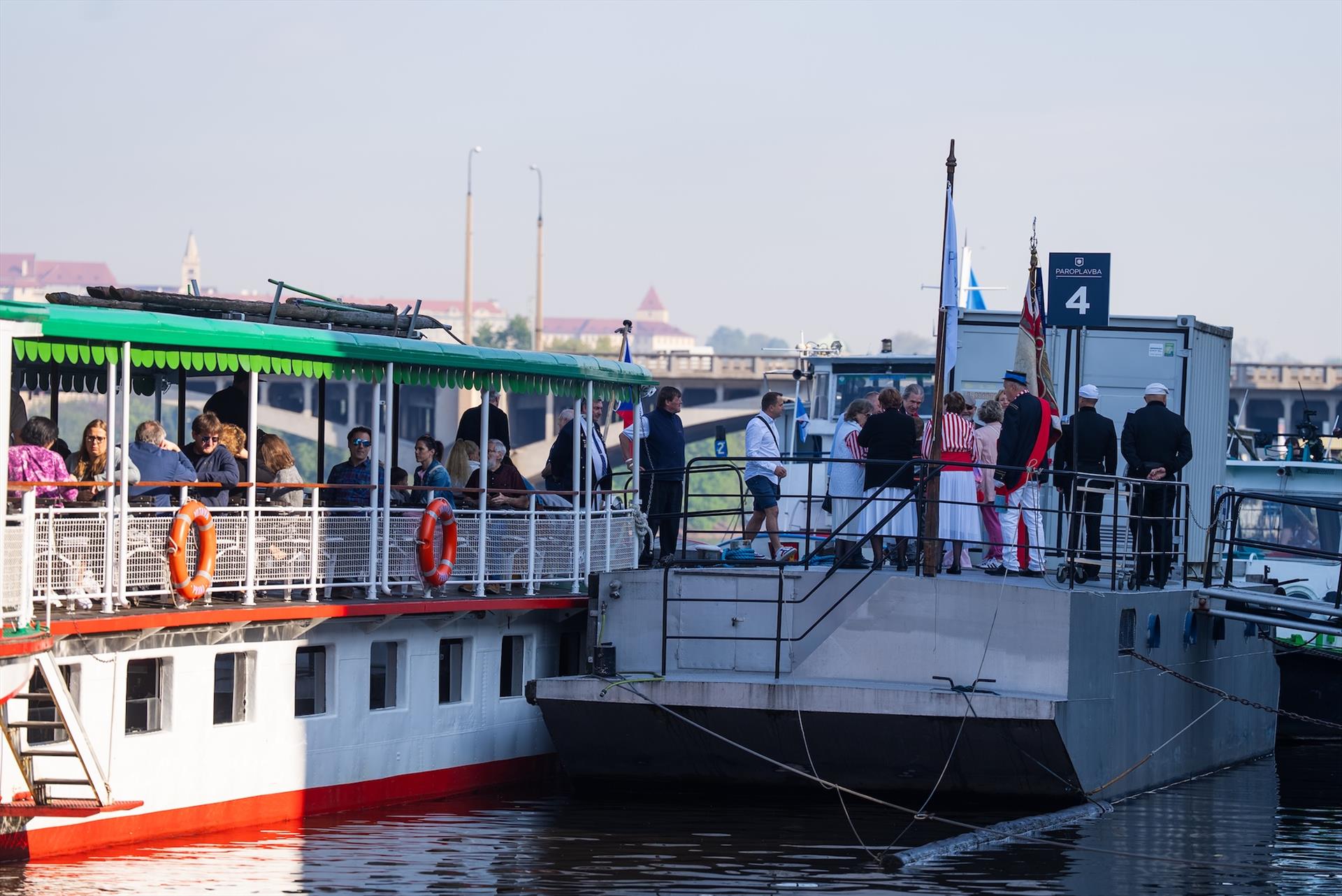 Pražská paroplavební společnost hat die Schifffahrtssaison eröffnet – Foto 19 Pražská paroplavební společnost hat die Schifffahrtssaison eröffnet – Foto 19