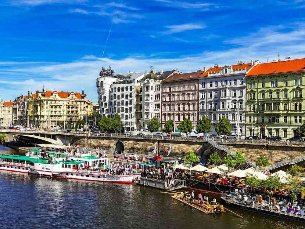 About Pražská paroplavební společnost