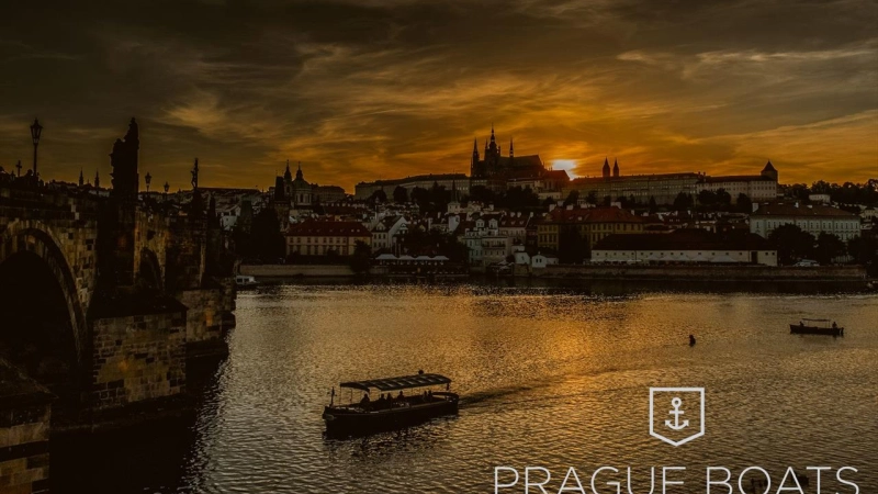 Schiff Mistr Jan Hus Schiff Mistr Jan Hus