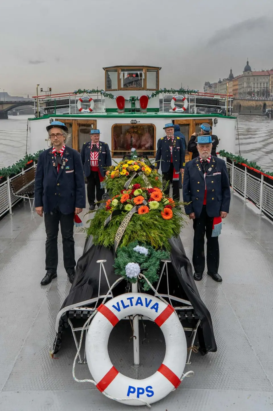Tryzna za utonulé — fotografie 2