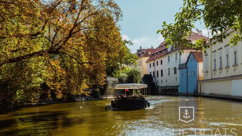 Loď Elvíra č. 3